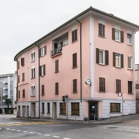 Maraini *